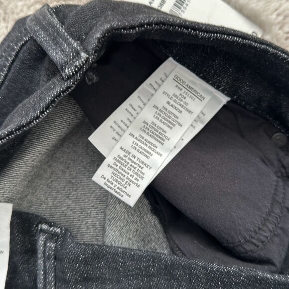 Good American Good Legs Cropped Mini Bootcut Jeans Size 12/31 - Picture 11 of 12